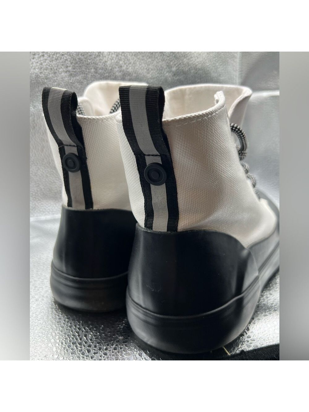 🎉HP🎉Hunter White and Black High-Top Sneakers - Picture 6 of 8
